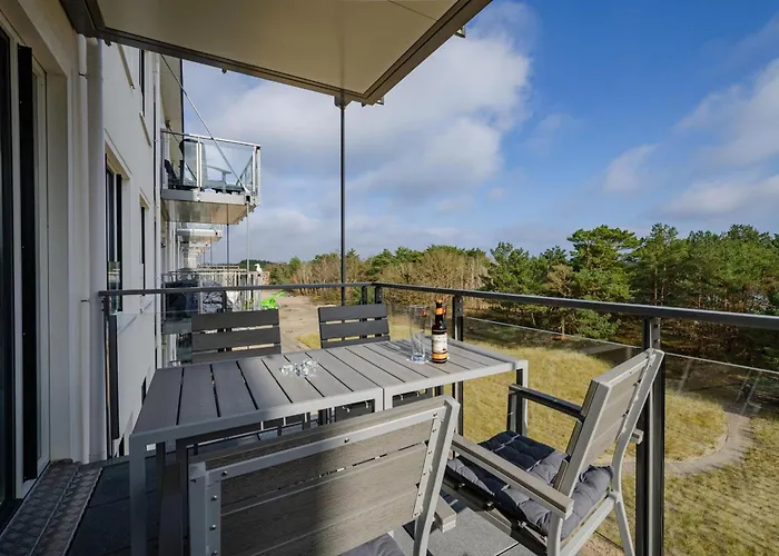 Lägenhet Prora - Stilvolle Mit Balkon, Echtholz Kamin, Gemeinschaftssauna, Strandkorb Am Und Waschmaschine - Kasamimb