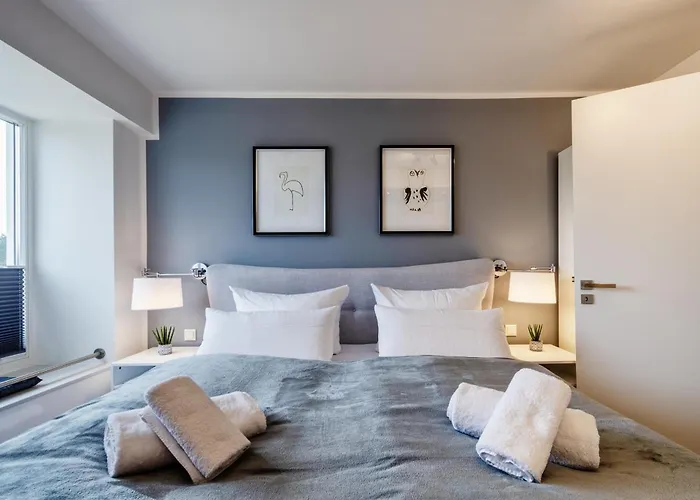 Prora - Stilvolle Mit Balkon, Echtholz Kamin, Gemeinschaftssauna, Strandkorb Am Und Waschmaschine - Kasamimb